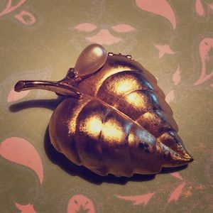 Vintage Leaf with Pearl Locket Brooch - Avon
